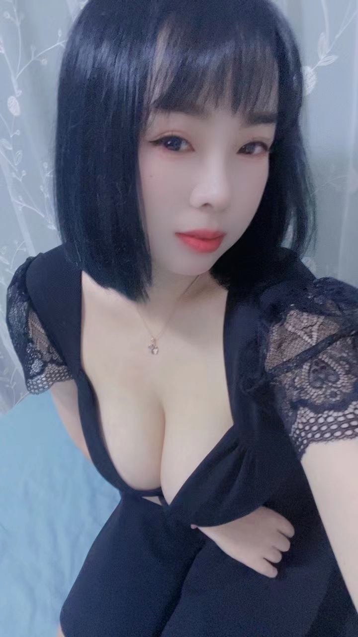 2B7E0A4A6BCE56E7D60F791BBA8F5F53.jpg