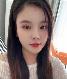 肤白大奶温柔小钰